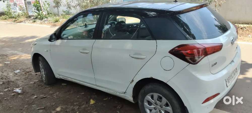 Hyundai Elite I20 2015 Diesel 120000 Km Driven