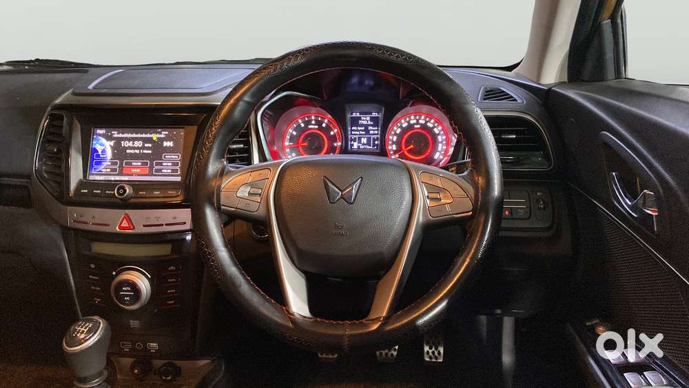 Mahindra Xuv300 W8 Option Dual Tone, 2023, Petrol