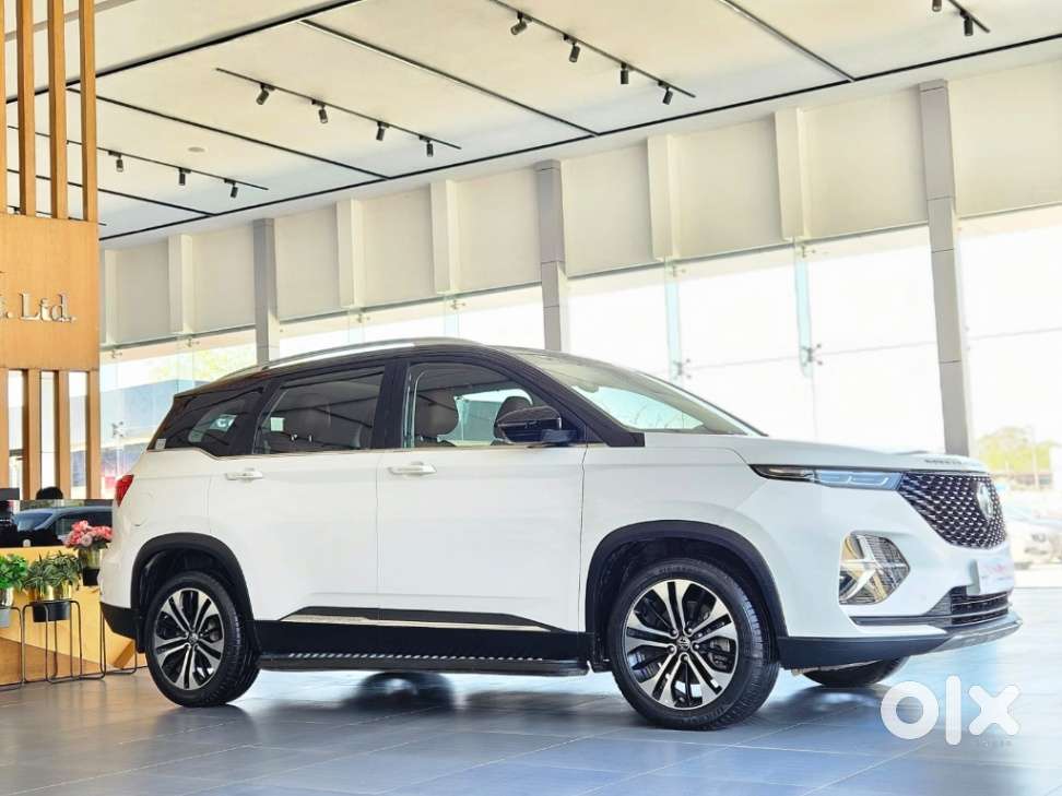 Mg Hector Plus Sharp Cvt, 2023, Petrol