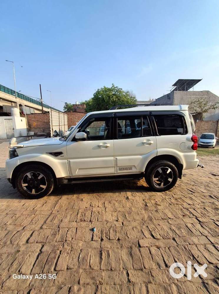 Mahindra Scorpio Getaway 2wd, 2020, Diesel