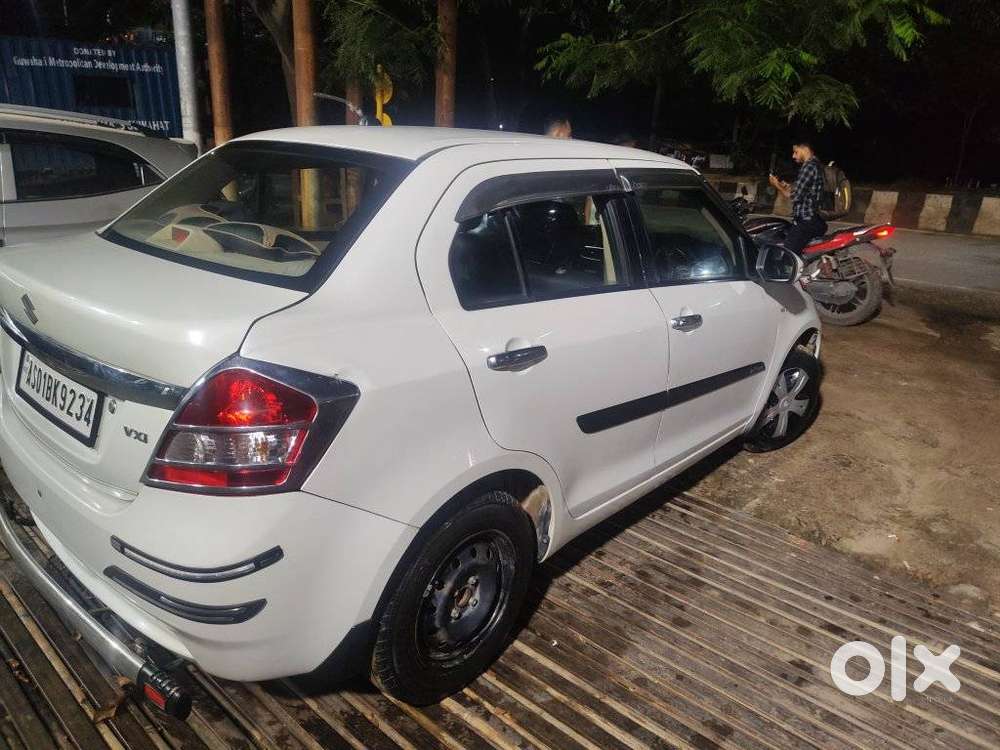 Maruti Suzuki Swift Dzire 1.2 Vxi Bsiv, 2014, Petrol