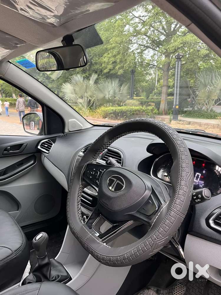 Tata Tiago 1.2 Revotron Xt (o), 2024, Petrol