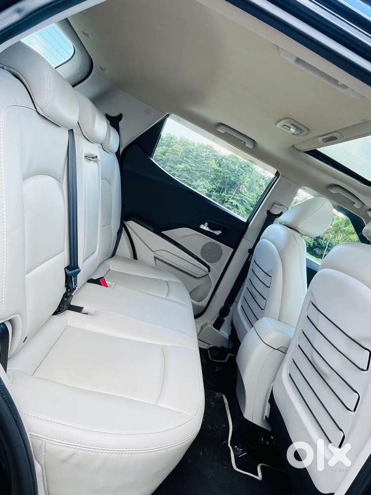 Mahindra Xuv300 W8 Diesel, 2020, Diesel