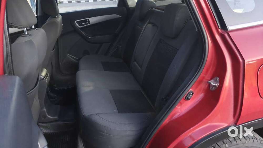 Maruti Suzuki Brezza Zdi+ Dual Tone, 2017, Diesel