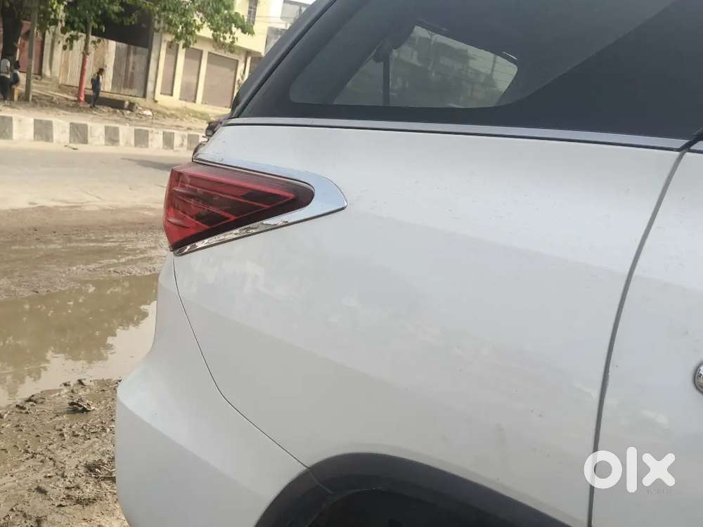 Toyota Fortuner 2018 Variant