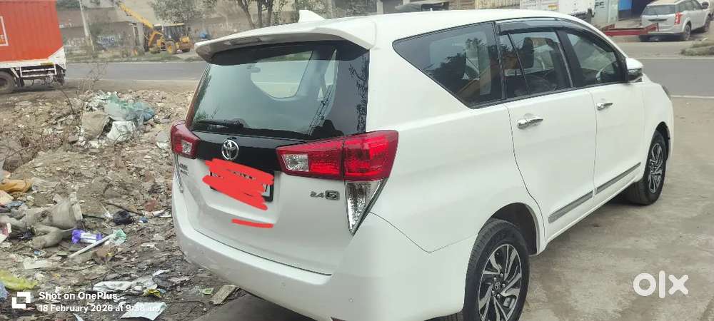 Toyota Innova Crysta 2024 Diesel 72000 Km Driven