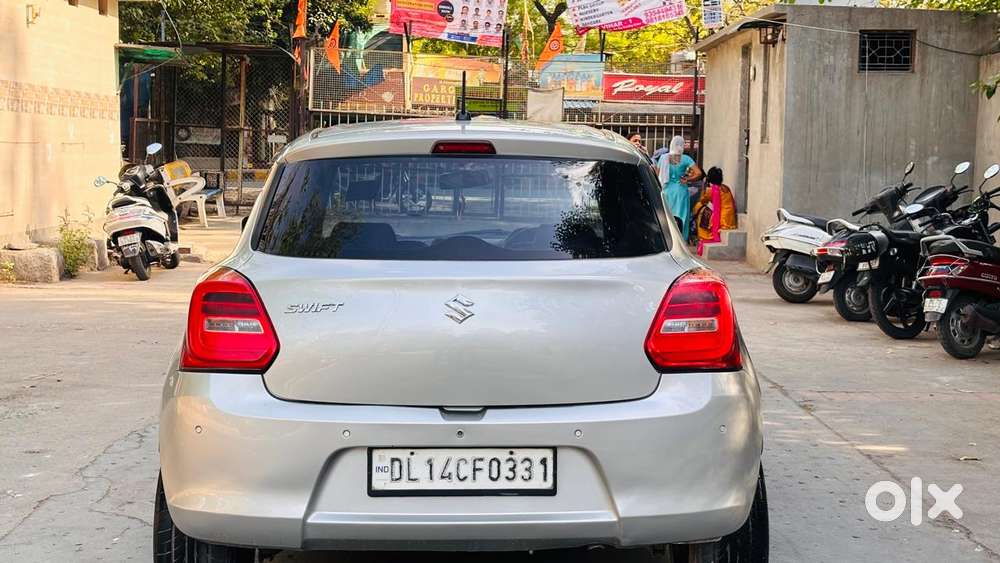 Maruti Suzuki Swift 1.2 Lxi (o), 2022, Petrol