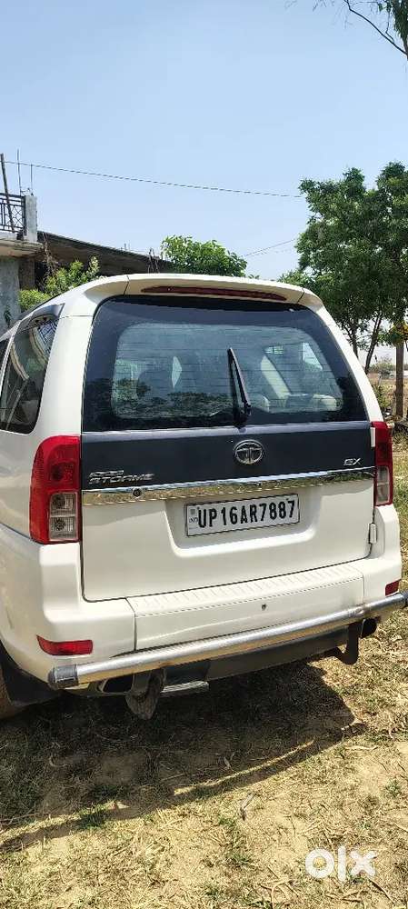 Tata Safari Storme 2014