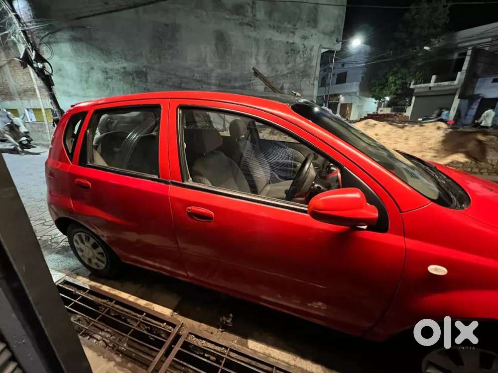 Mujhe New Leni Hai Tabhi Sell Karrhe Hai