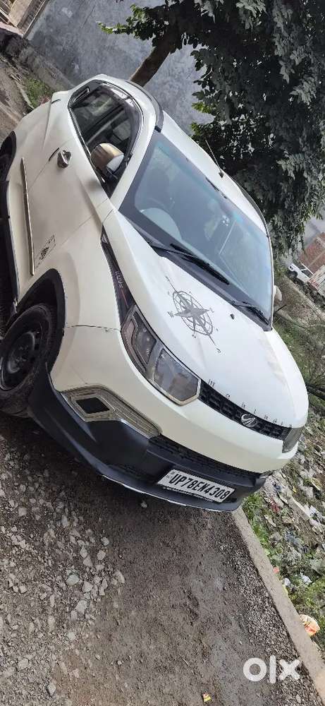 Mahindra Kuv 100 K6+