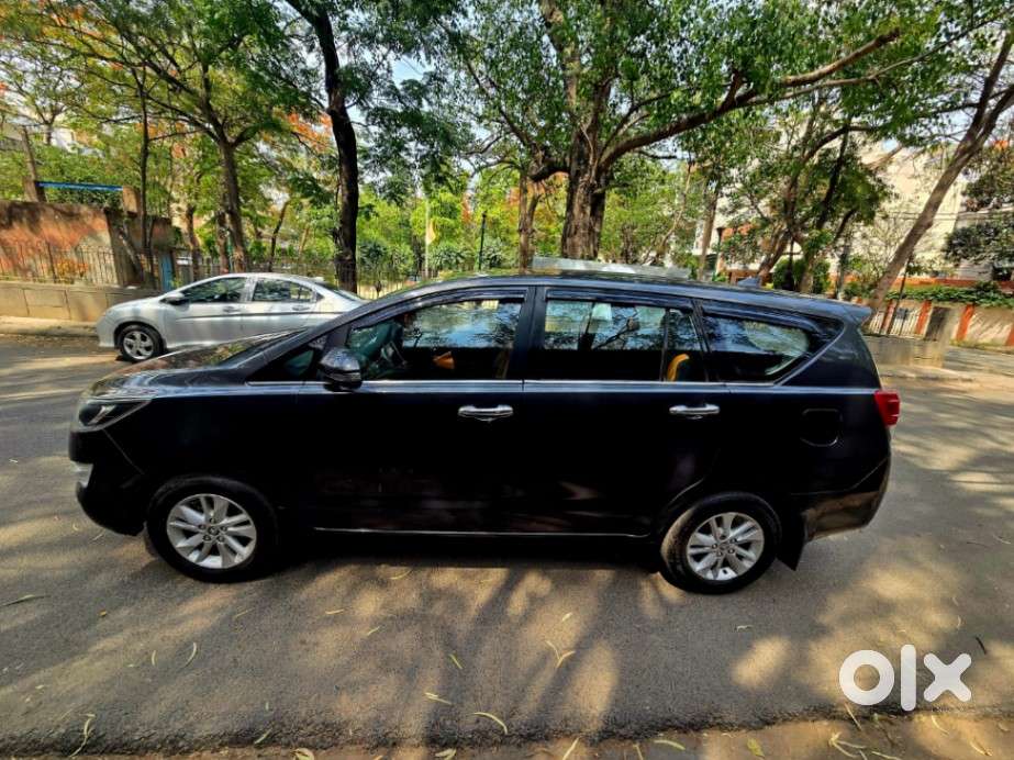 Toyota Innova Crysta 2.4 V 7 Str, 2016, Diesel