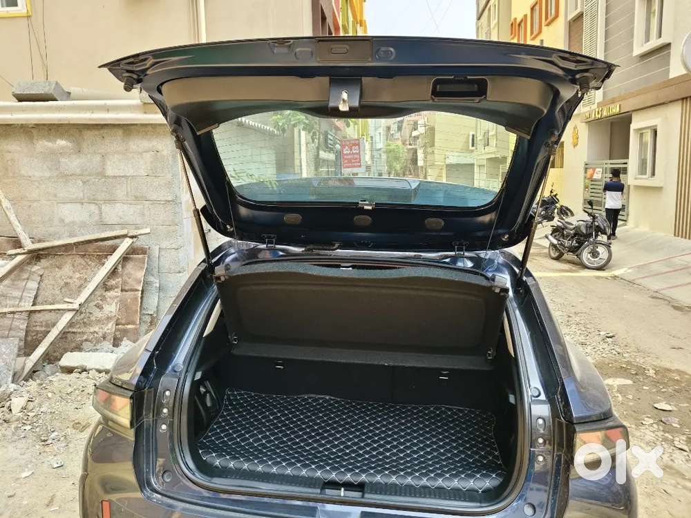 Maruti Suzuki Fronx 2025 Cng & Hybrids 20000 Km Driven