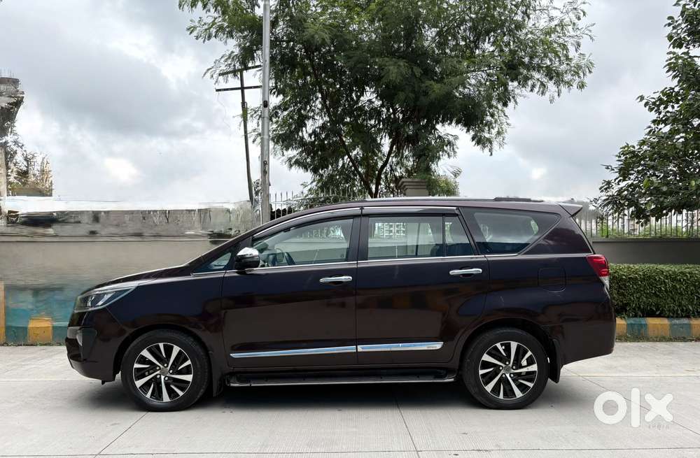 Toyota Innova Crysta 2.8 Zx Automatic 7 Str, 2022, Diesel