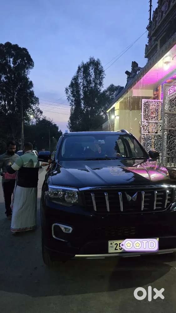 Mahindra Scorpio N 2025 Z2 Diesel Mt (esp)