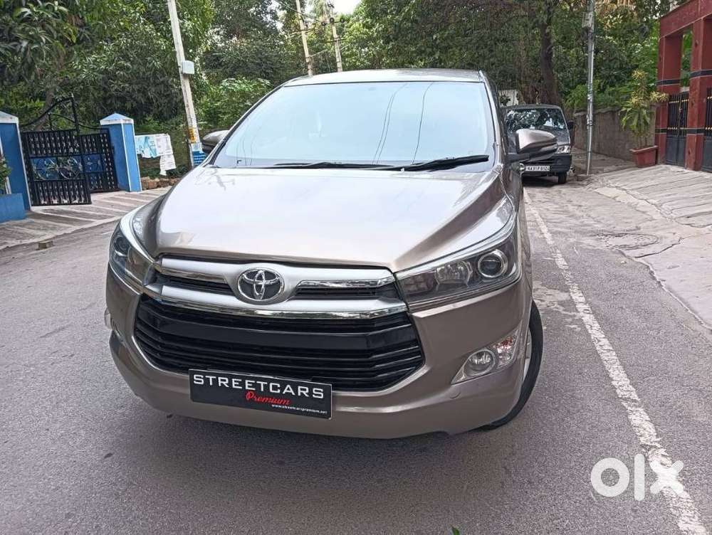 Toyota Innova Crysta 2.8 Gx At, 2017, Diesel