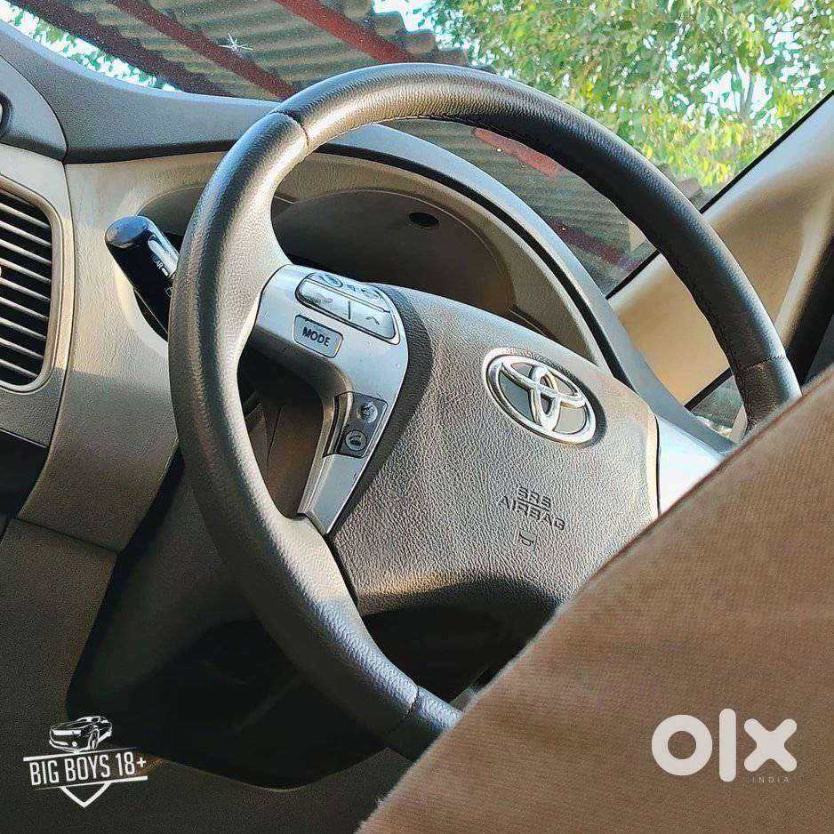 Toyota Innova 2.5 E, 2014, Diesel