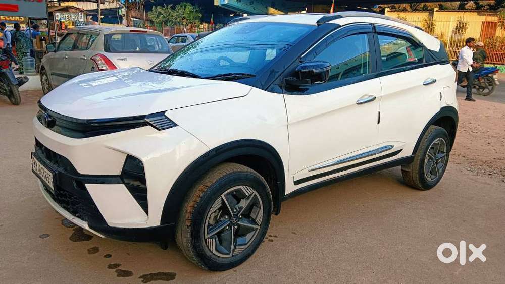 Tata Nexon Creative Plus 1.2 Revotron Petrol 6 Amt, 2024, Petrol