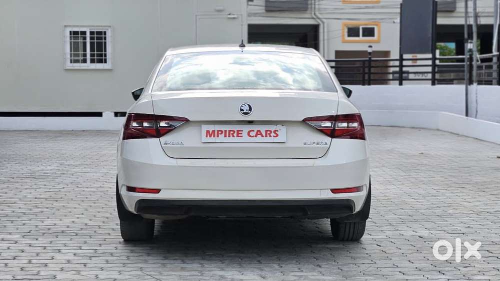 Skoda Superb Style 1.8 Tsi At, 2016, Petrol