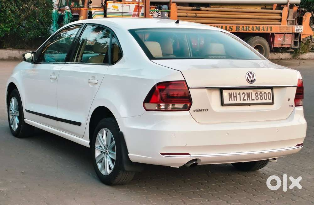 Volkswagen Vento 1.5 Highline Plus At 16 Alloy, 2015, Diesel