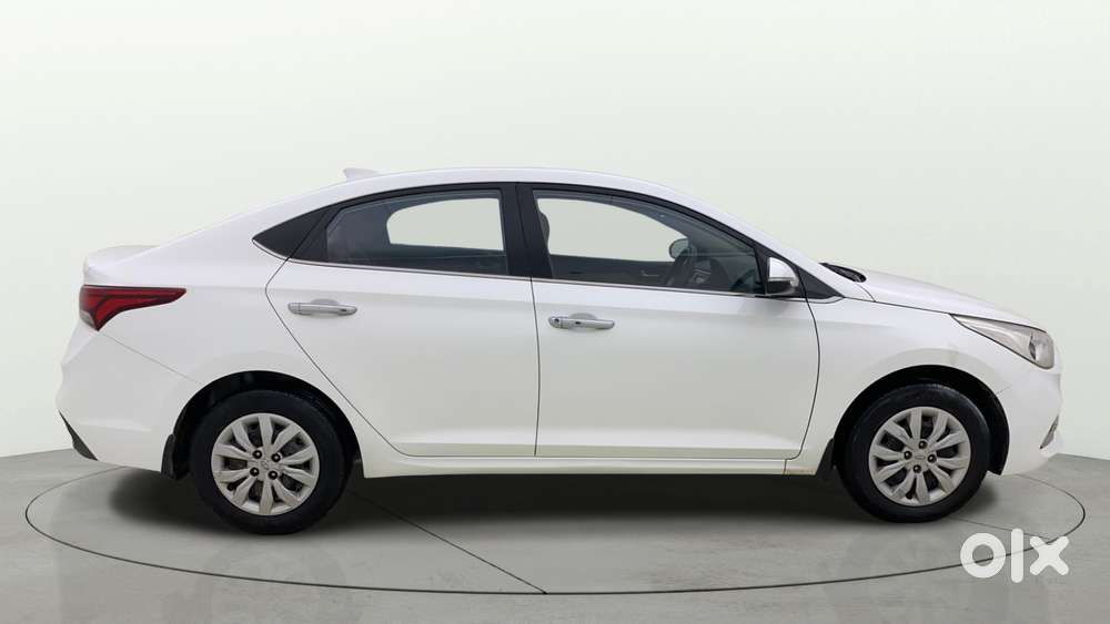 Hyundai Verna 1.4 Vtvt Ex, 2019, Petrol
