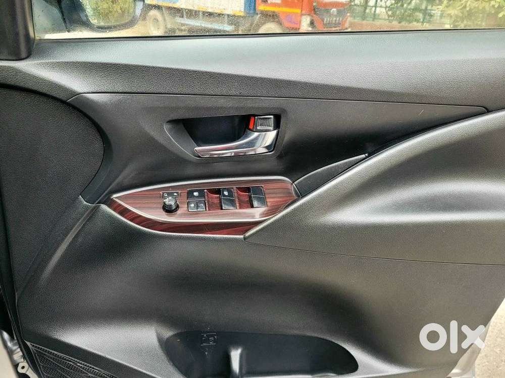 Toyota Innova Crysta