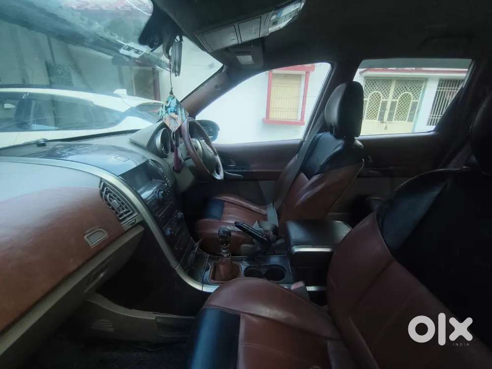 Mahindra Xuv500 2012 Car