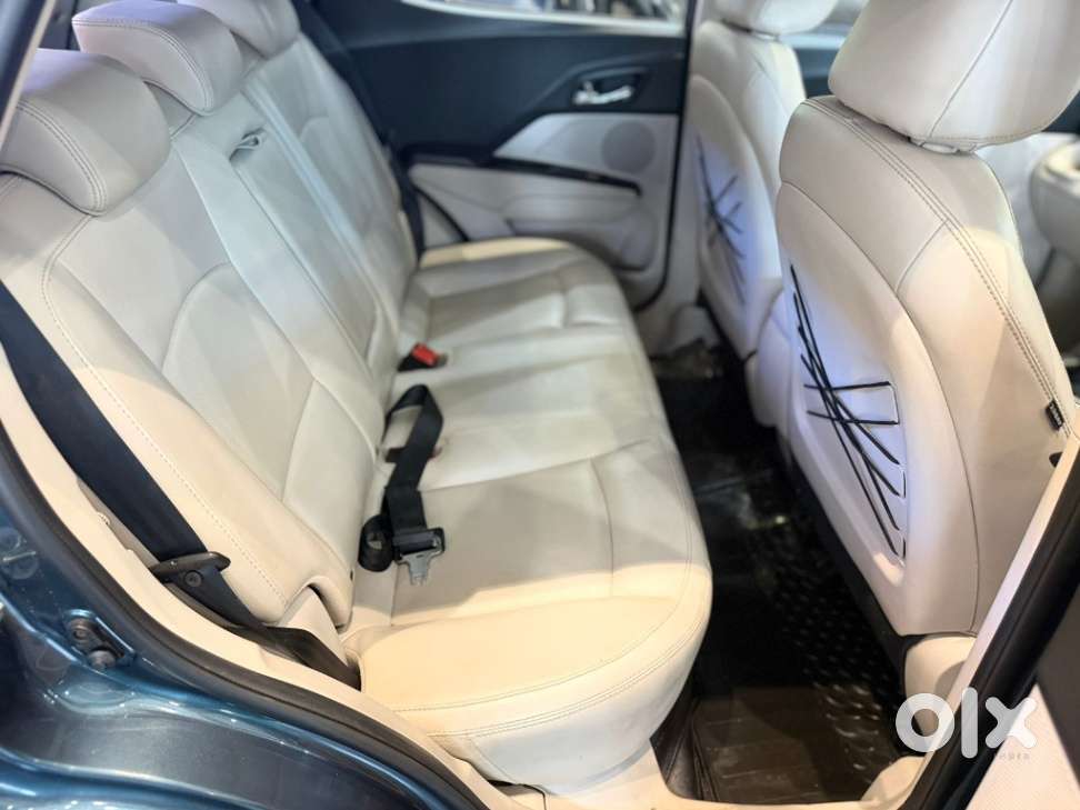 Mahindra Xuv300 W8 Option, 2021, Petrol