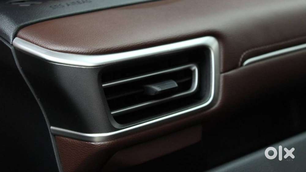 Toyota Innova Hycross 2.0 Vx (o) Hybrid 7 Str, 2024, Petrol