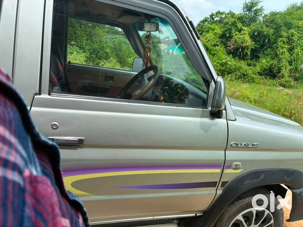 Toyota Qualis 2004 Diesel Well Maintained