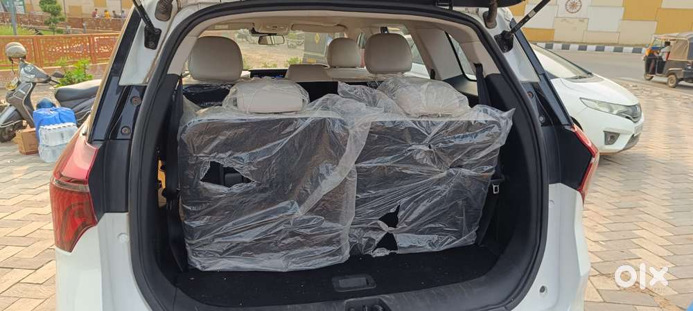 Mahindra Xuv700 2.2 Ax 7 Diesel At Luxury Pack Str, 2025, Diesel