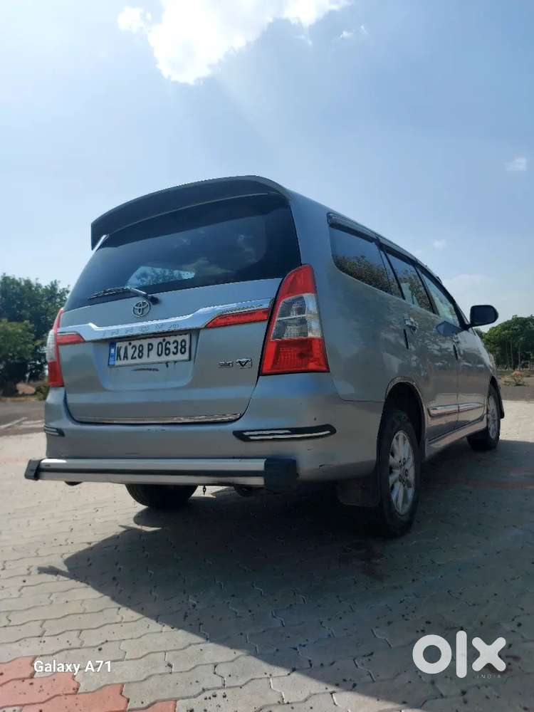 Toyota Innova 2015 Diesel Well Maintained