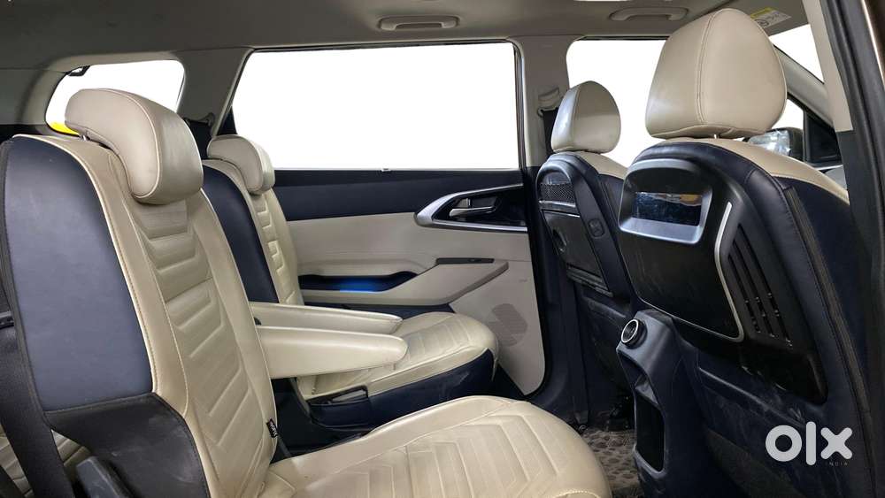 Kia Carens 1.4 Luxury Plus 6 Str, 2022, Petrol