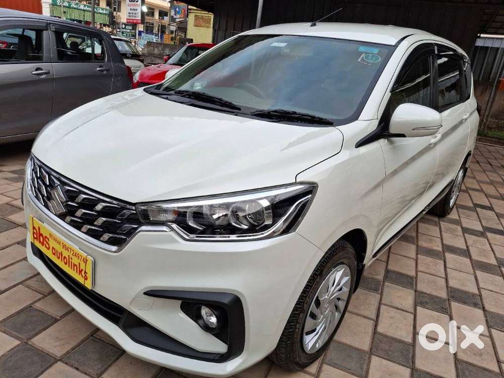Maruti Suzuki Ertiga Vxi At Petrol, 2022, Petrol
