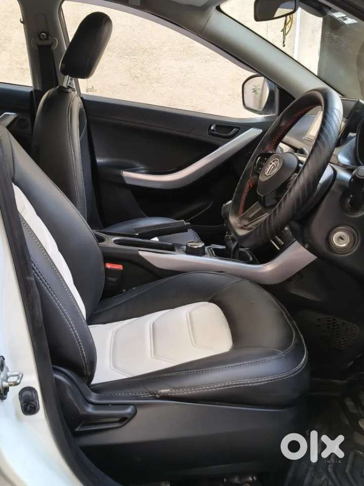 Tata Nexon 1.5 Revotorq Xm (s), 2021, Diesel