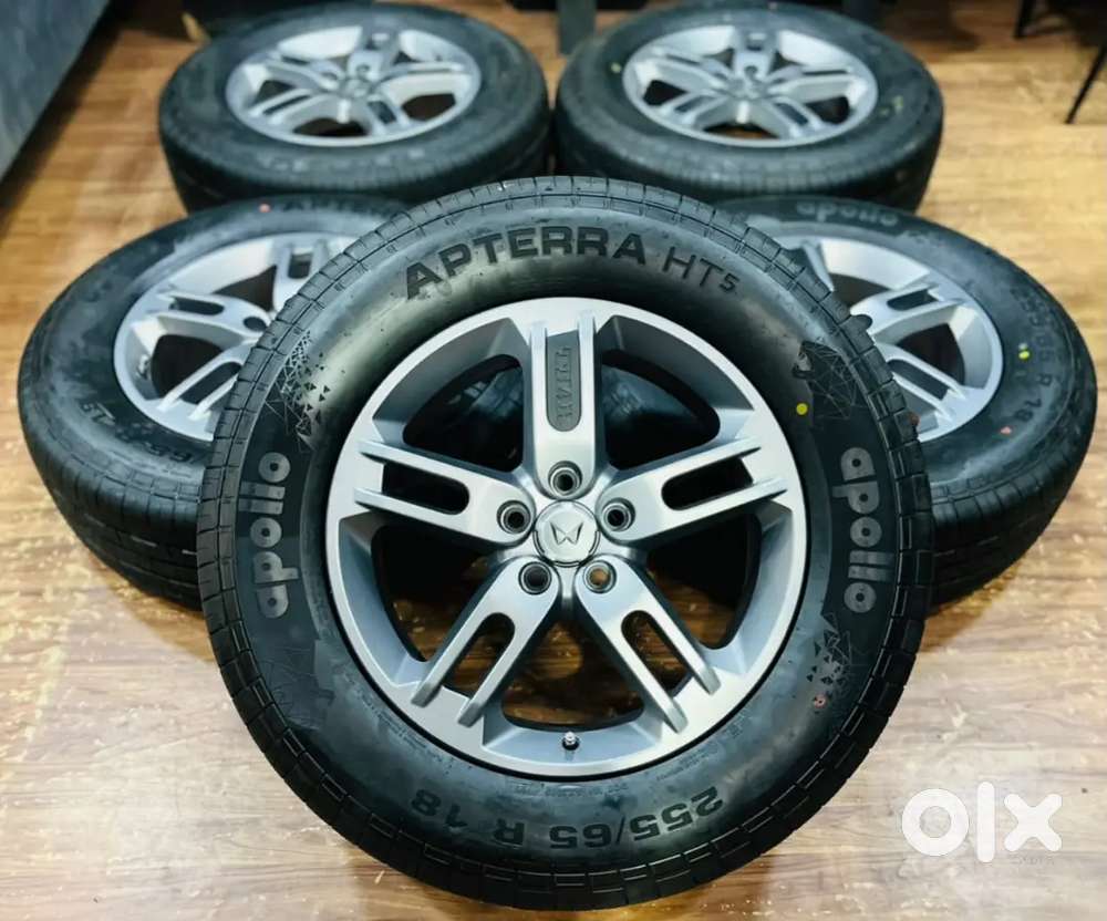 18 inch thar alloy wheels with Apollo tyre set of 5 in best price