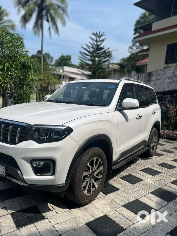 Mahindra Scorpio N Z8 Petrol At 7 Str, 2023, Petrol