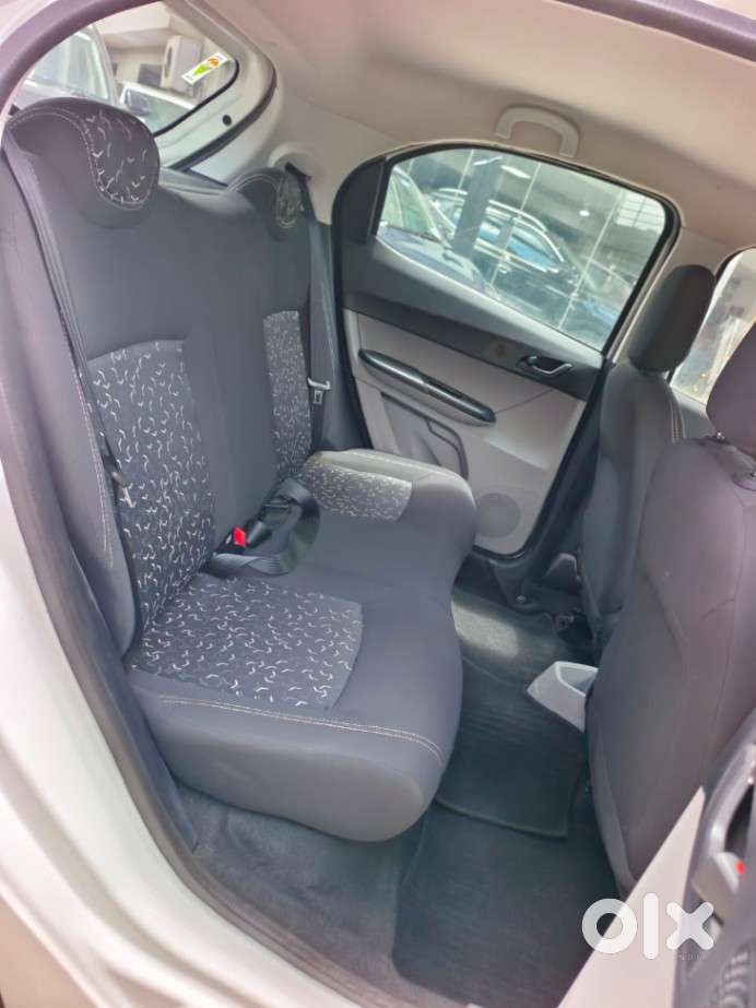 Tata Tiago 1.2 Revotron Xt, 2022, Petrol