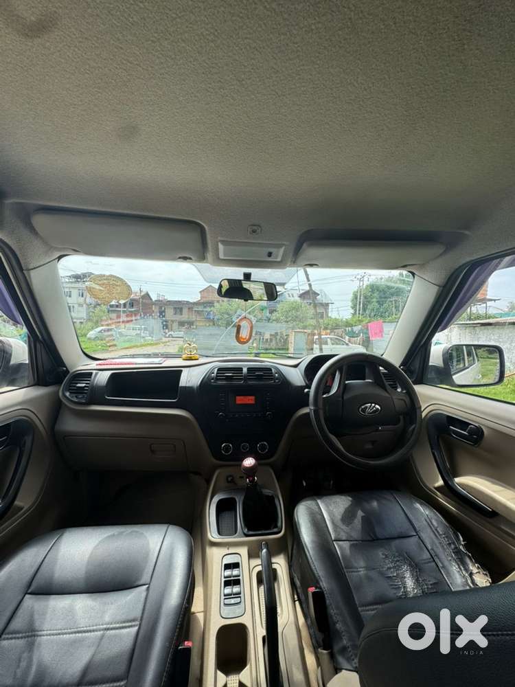 Mahindra Tuv 300 2016