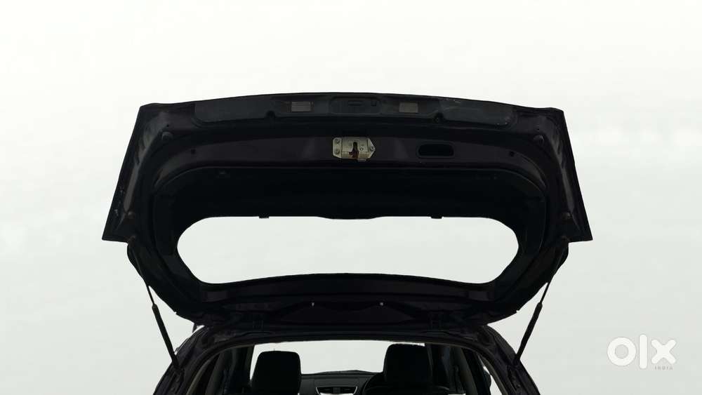 Maruti Suzuki Swift Zxi, 2016, Petrol