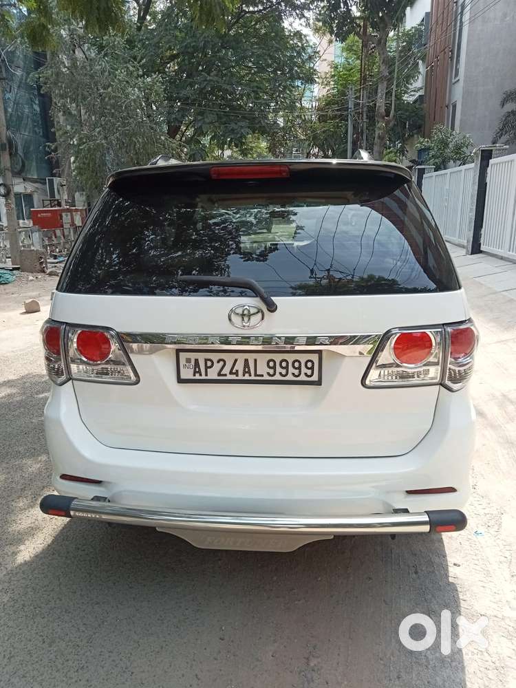 Toyota Fortuner 3.0 4x4 Manual, 2011, Diesel