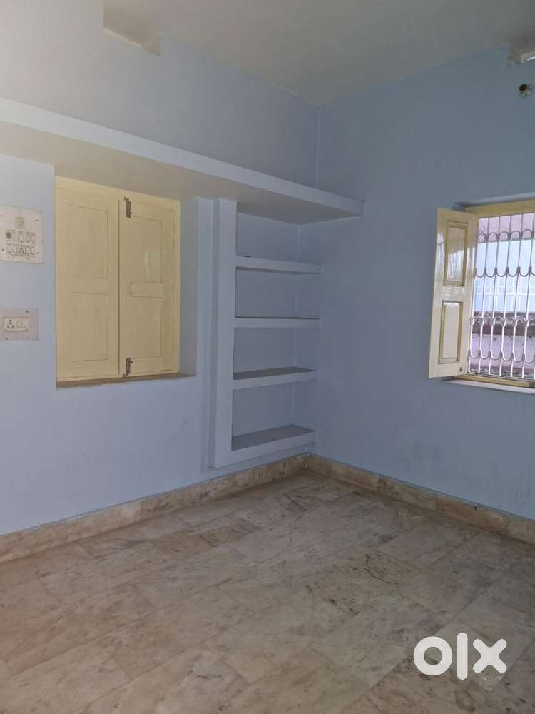 3BHK+Car parking+Balcony+Govt Electric Meter - Photo 3