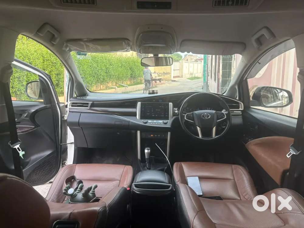 Toyota Innova Crysta 2019