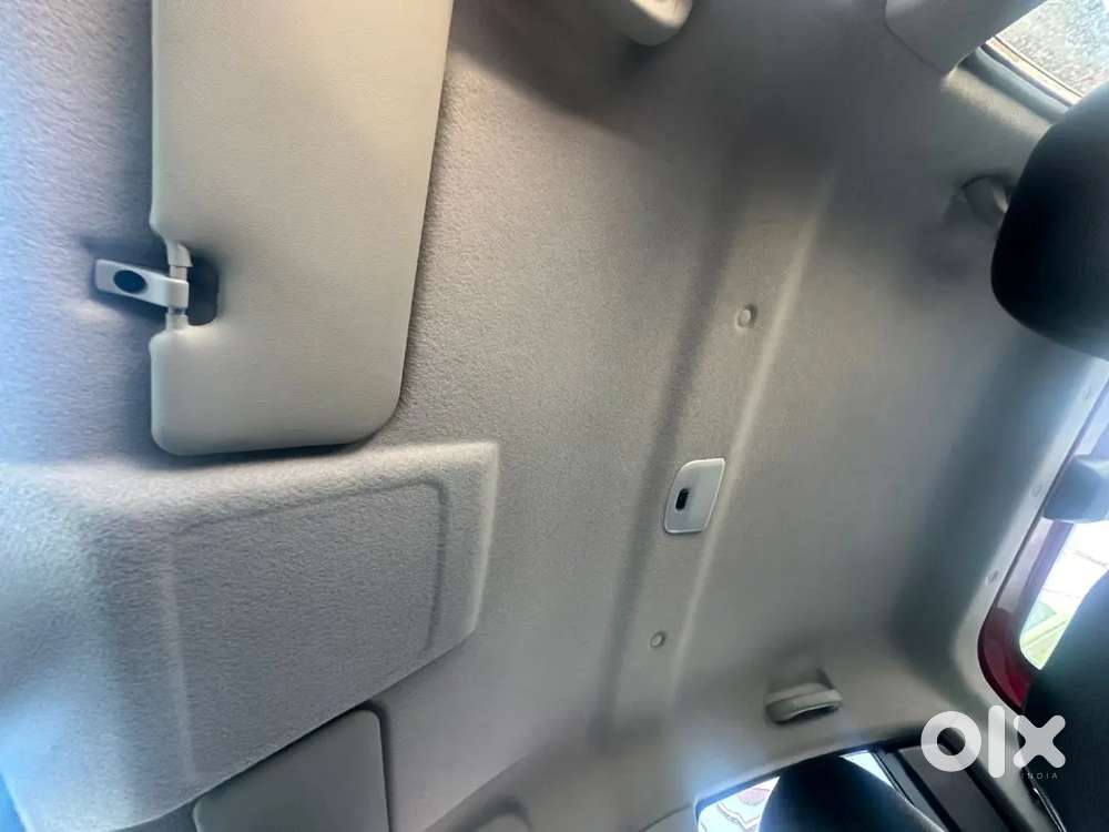 Mahindra Kuv 100 2017 Petrol 55000 Km Driven Spinny & Car24 Away