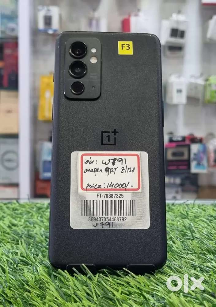 【なっお】①Fourleaf Base OnePlus 9RT (8GB+128GB, Good Condition, Warranty Expired) Product