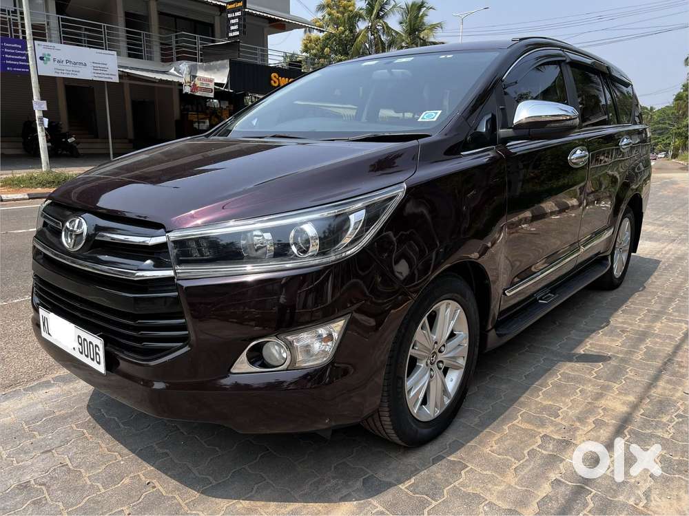 Toyota Innova Crysta 2.8z Automatic, 2017, Diesel