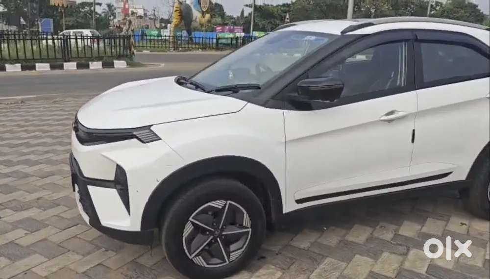 Selling My Tata Nexon, 1st Owner , 2nd Generation. Creative + S
