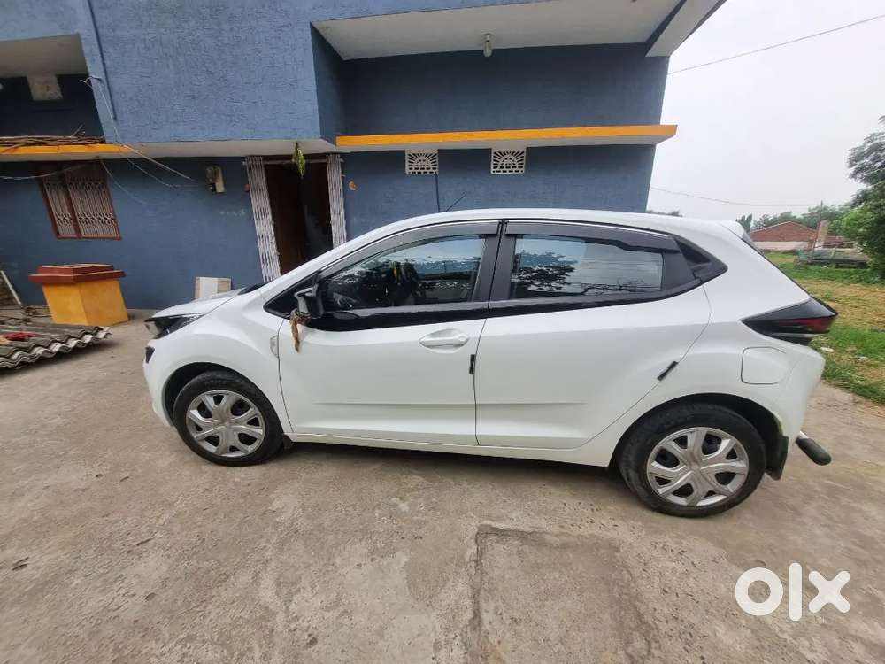 Tata Altroz 2024