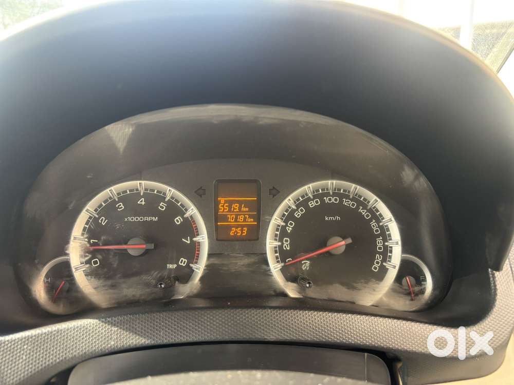 Maruti Suzuki Swift Dzire Vxi Optional, 2015, Petrol