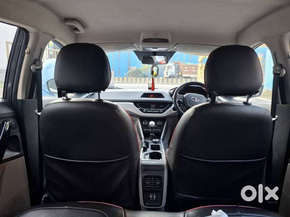 Tata Nexon 1.2 Revotron Xt, 2018, Petrol