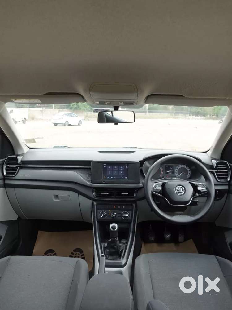 Skoda Kushaq Active 1.0 Tsi Mt, 2022, Petrol